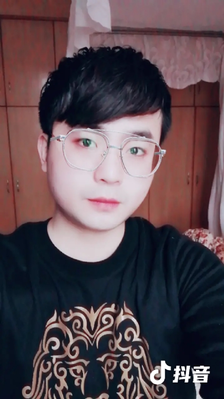 哎呦哥哥的第二张照片--梧州中老年相亲网