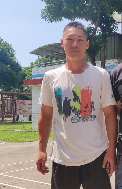 孤鹰的第一张照片--梧州中老年相亲网